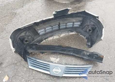 2009 Nissan Versa 1.8S z USA, uszkodzony, nr VIN 3N1BC11E29L501393